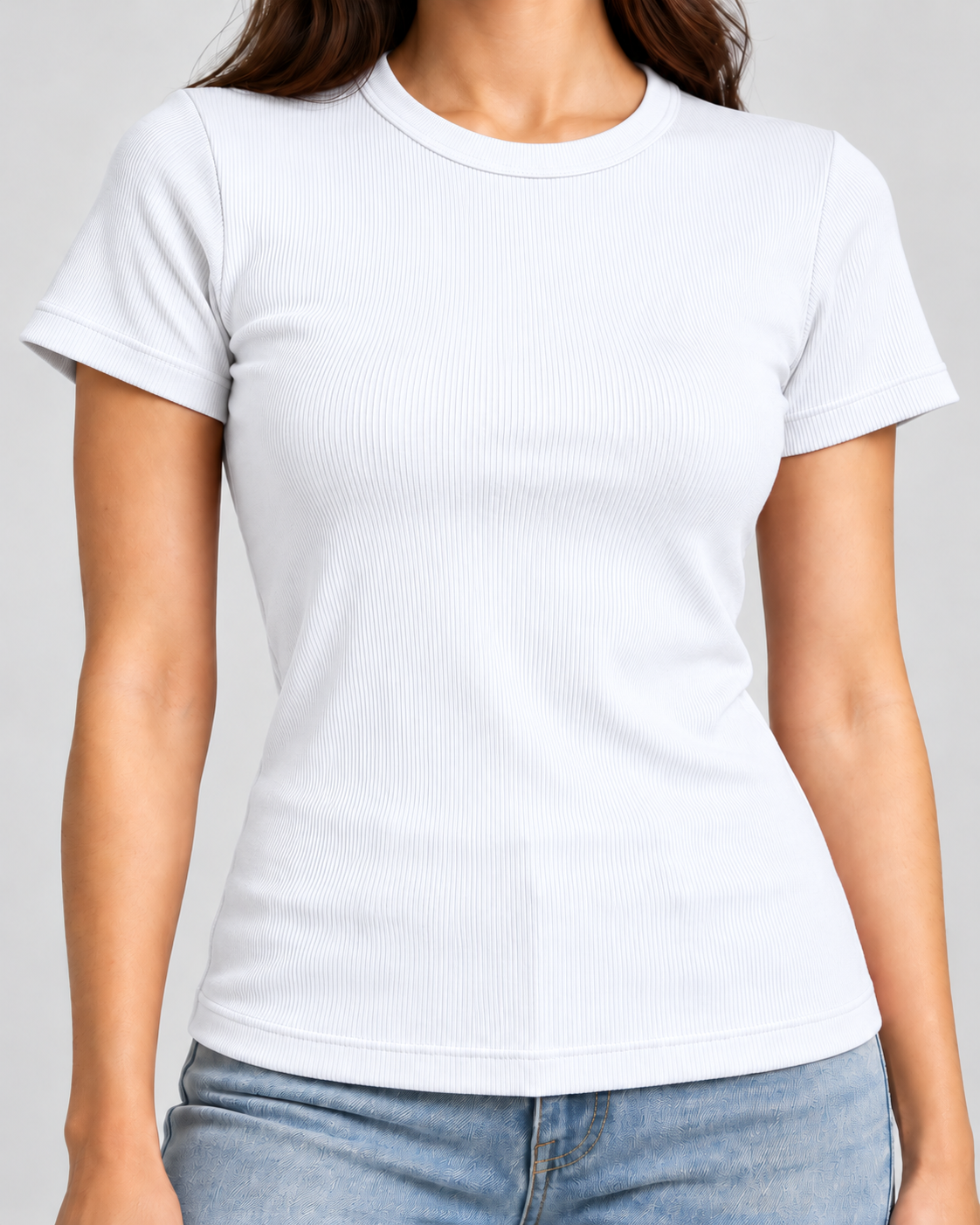 T-shirt ajusté en maille côtelée à manches courtes et col rond_Blanc_detail