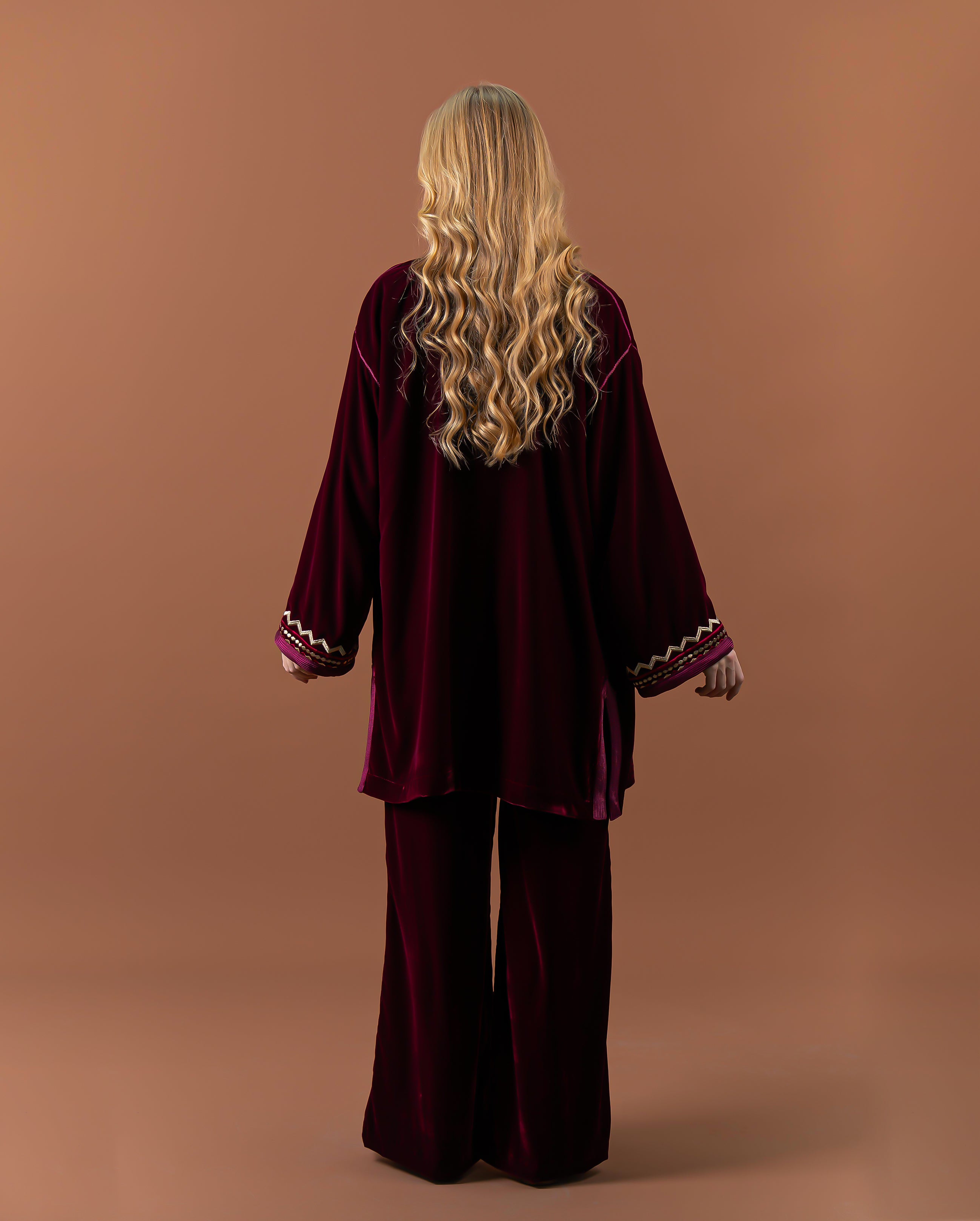 kimono velours bordeaux femme style élégant