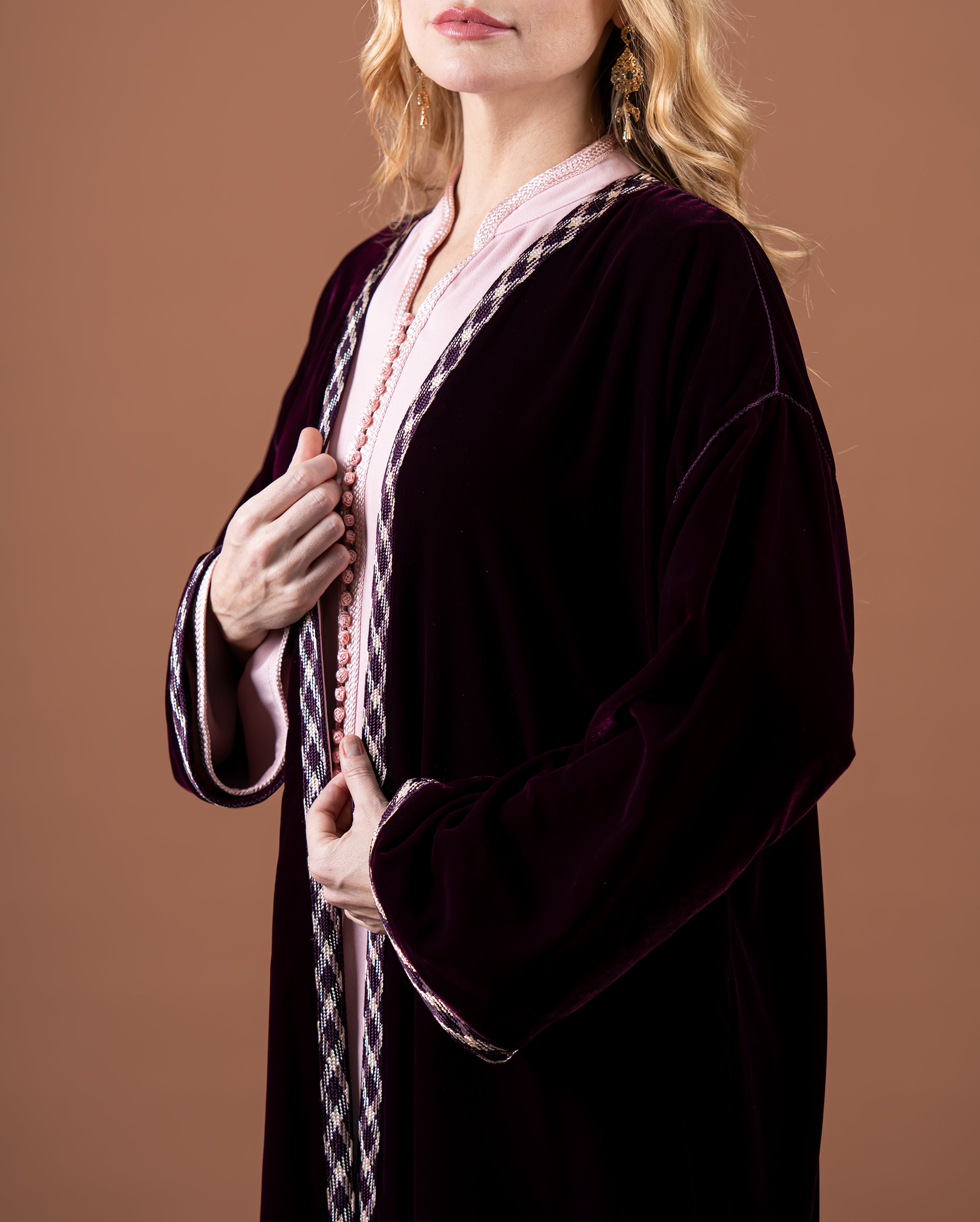 Kimono long en velours avec finitions sfifa pour femme –Prune-détail