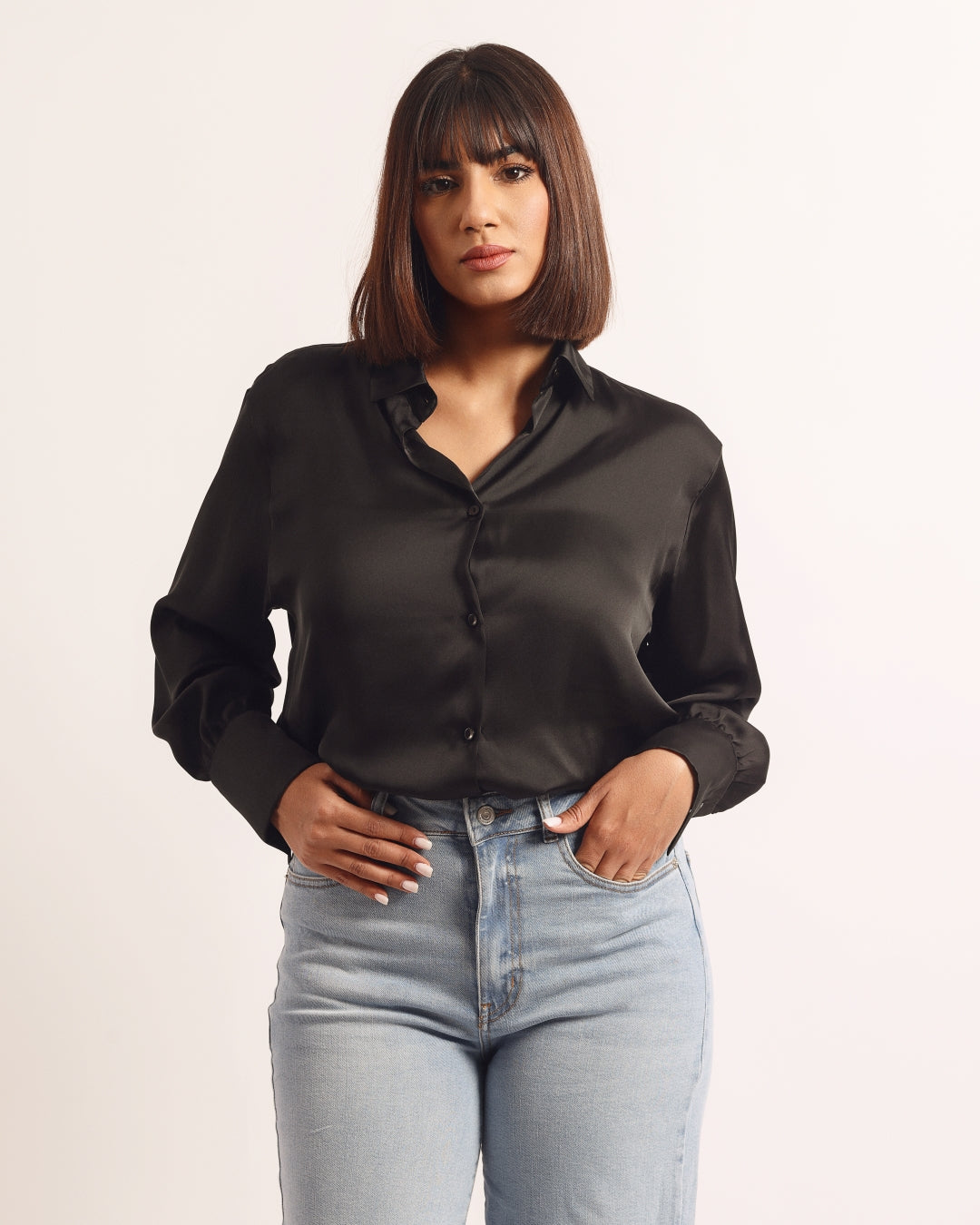Chemise satinée à manches longues