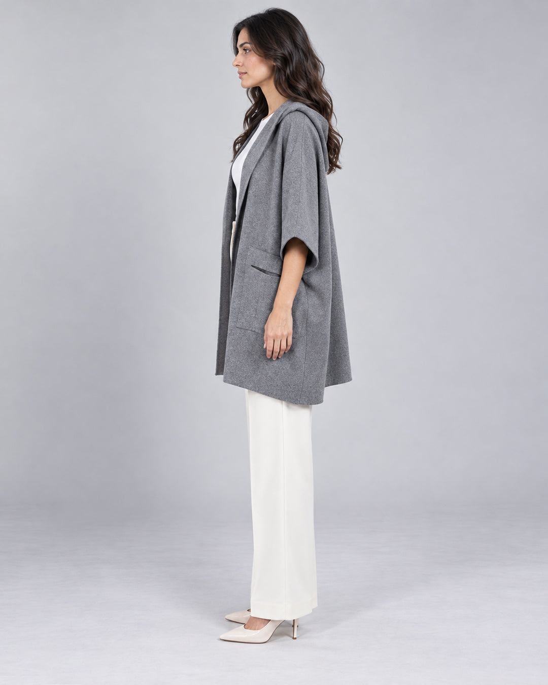 Cape avec capuche en maille_Gris_cote