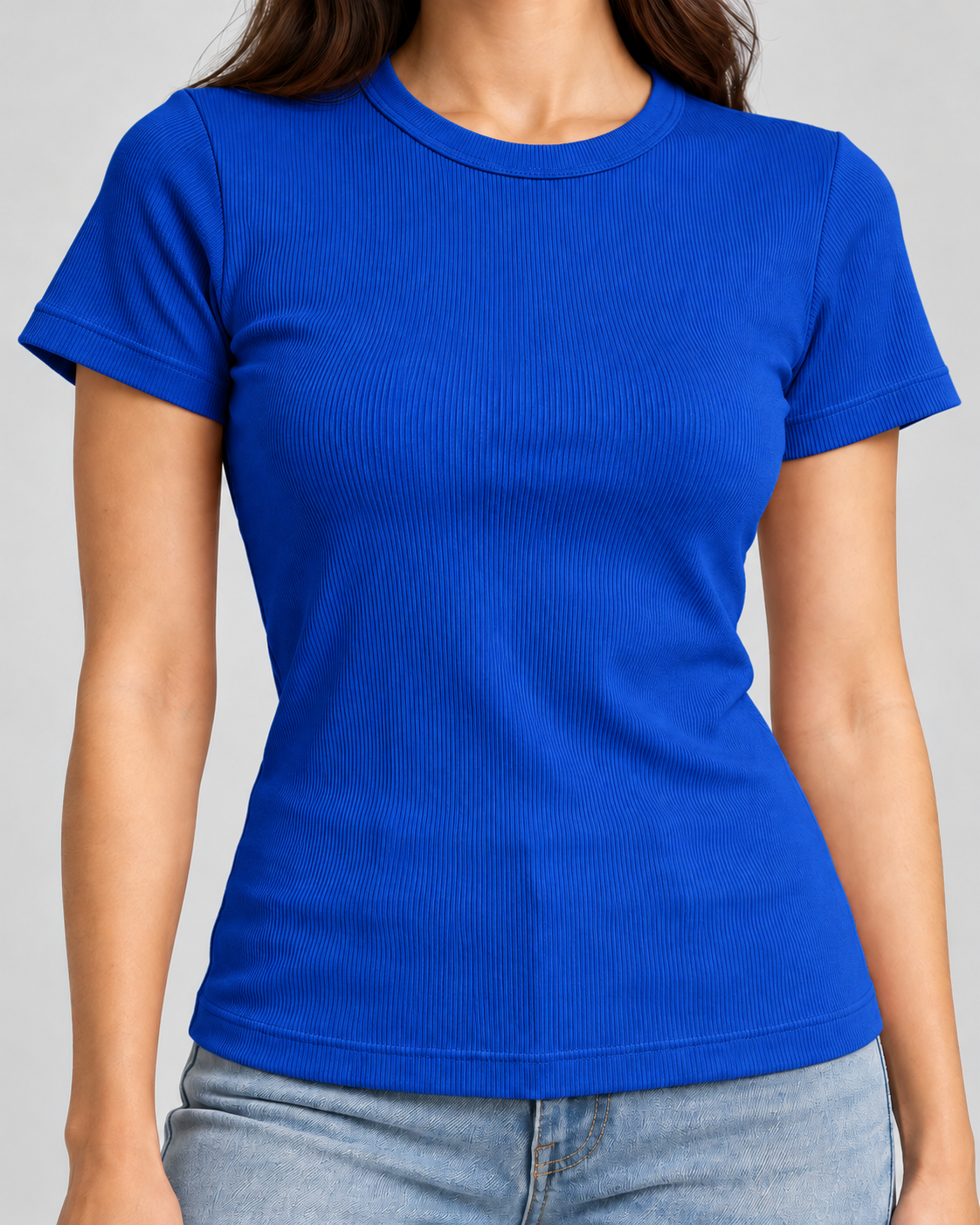 T-shirt ajusté en maille côtelée à manches courtes et col rond_Bleu_detail