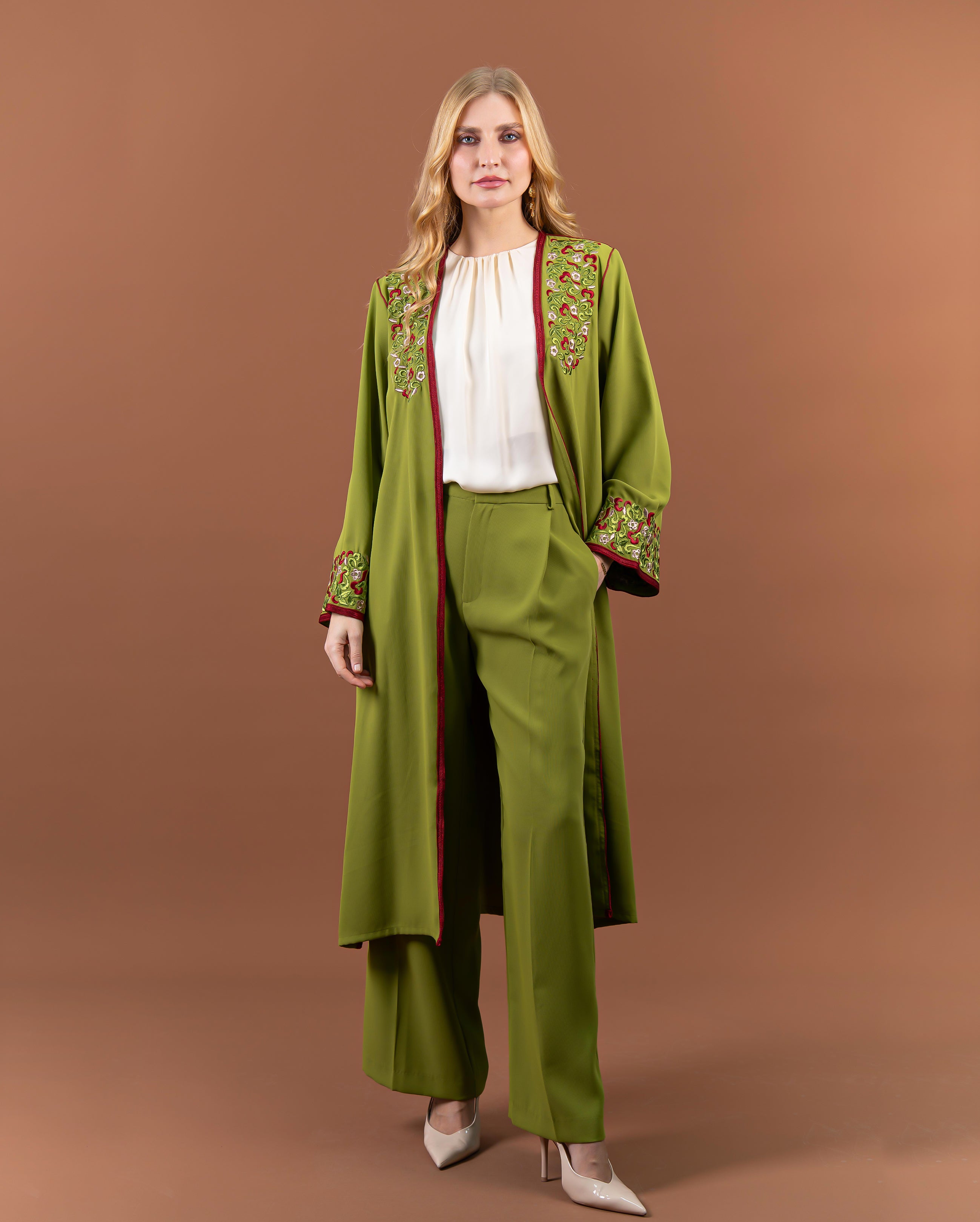 Kimono fluide brodé avec ceinture pour femme – Vert-face