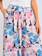 Pantalon large fluide pour femme à imprimé floral pastel rose et bleu, taille élastique avec cordon, vue de détail-RAZANA