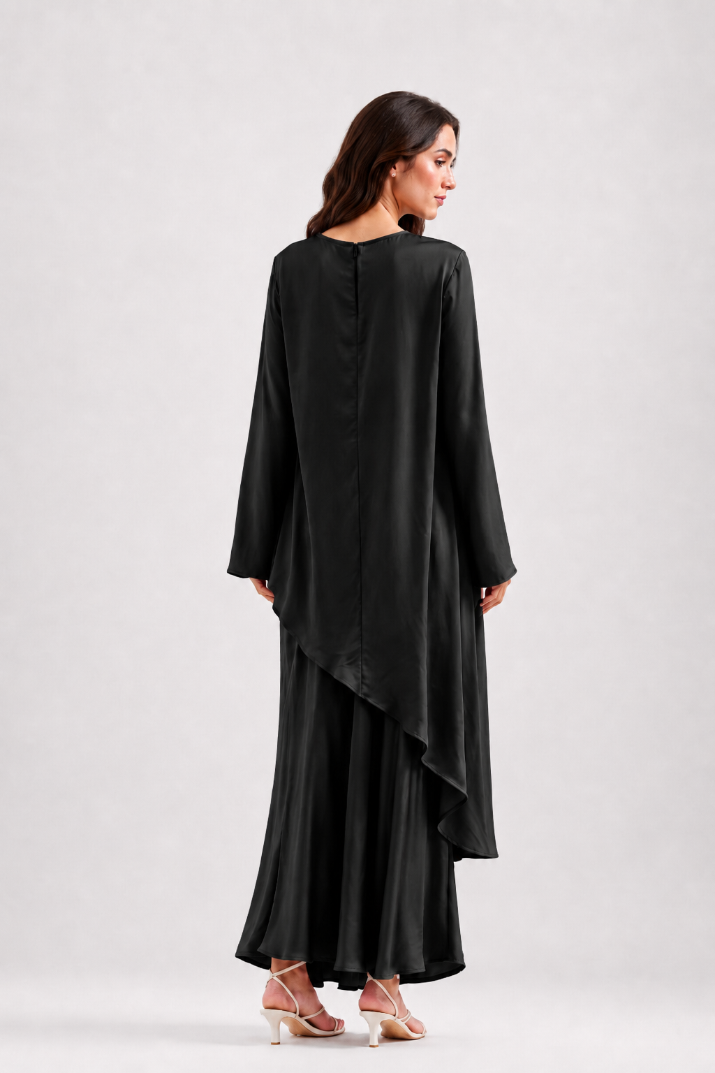 Ensemble long satiné noir avec tunique asymétrique à manches longues, vue de coté -Noir-RAZANA