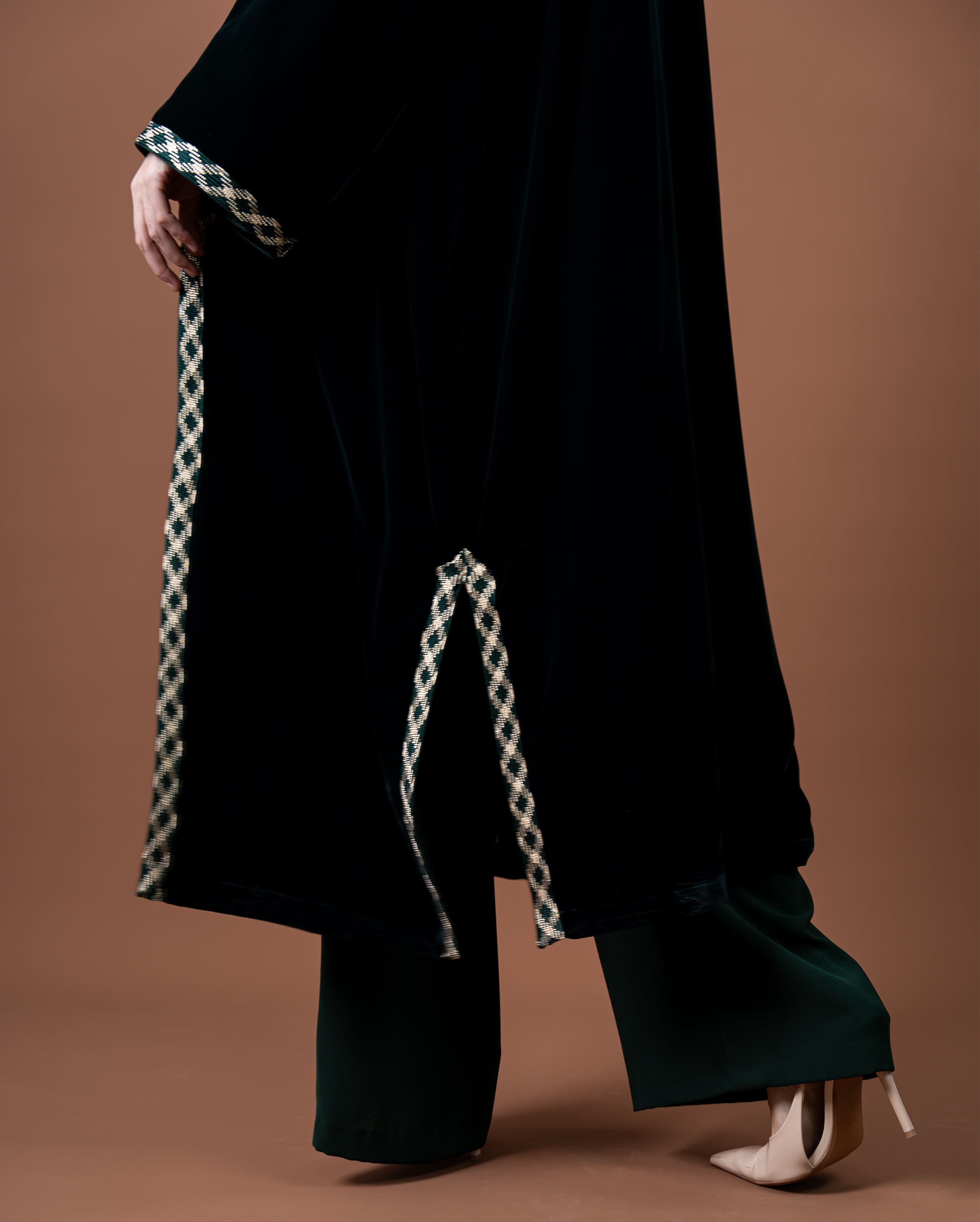 Kimono long en velours avec finitions sfifa pour femme –Vert-détail