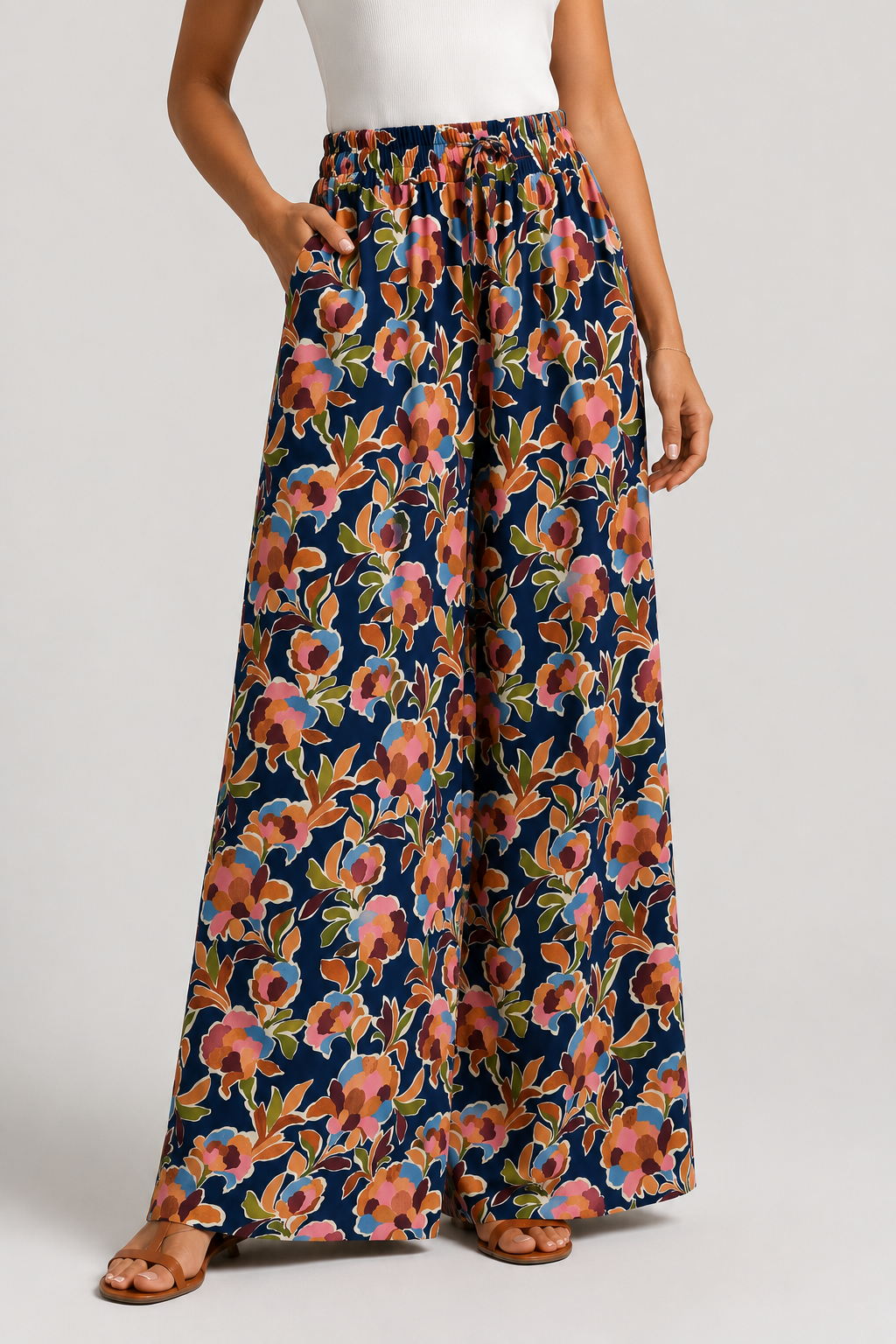Pantalon large fluide à imprimé floral pour femme, vue de face – RAZANA