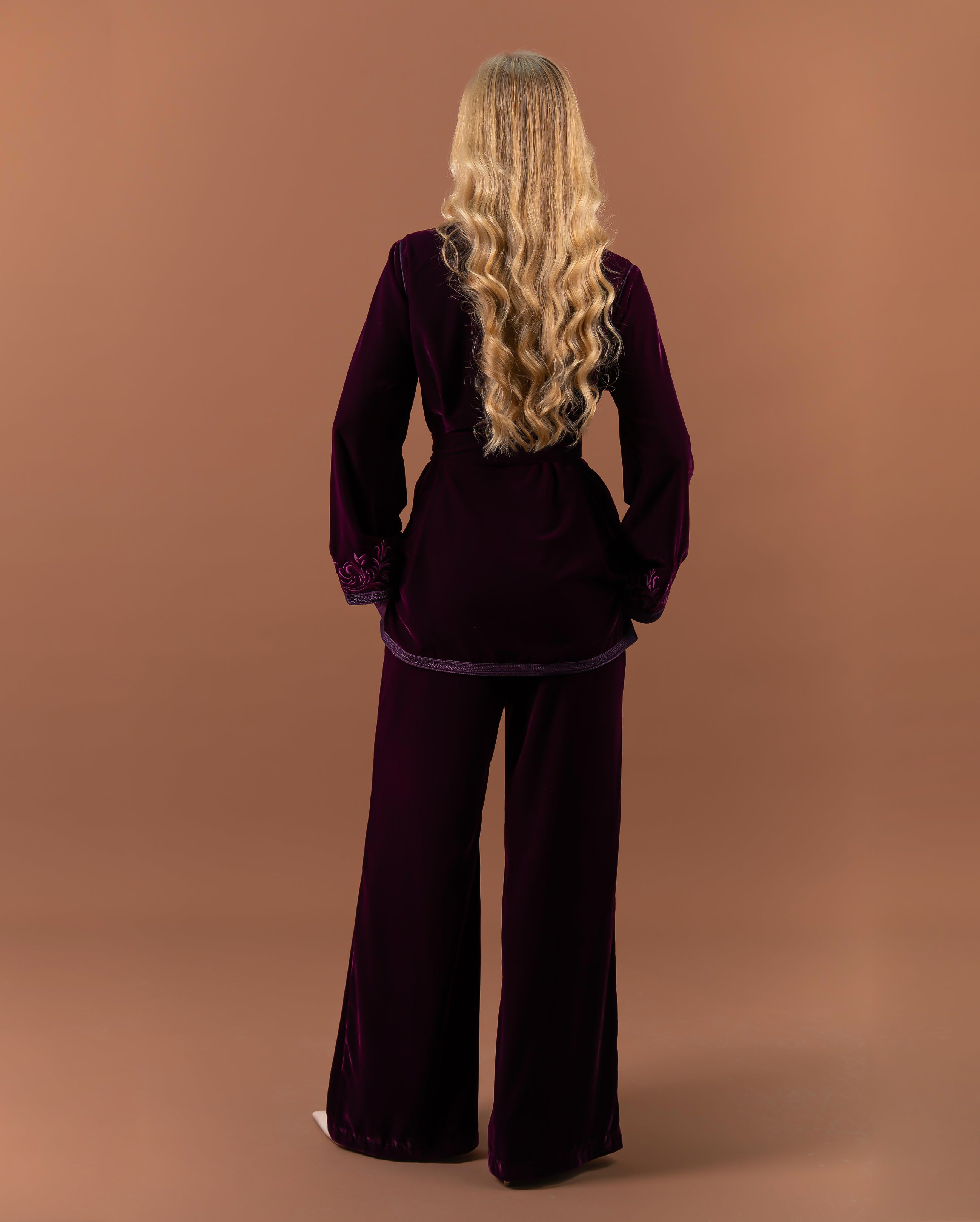 Tunique jabador en velours brodée avec ceinture pour femme – RAZANA